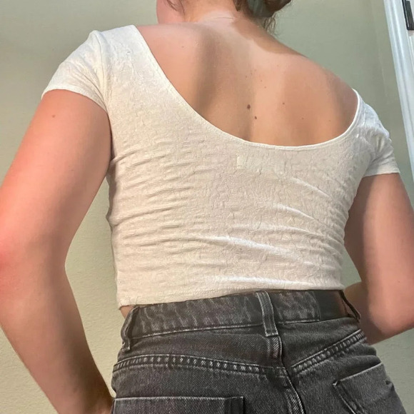 ABERCROMBIE & FITCH Stretch Seamless Jaquard Crop Top - size Medium - Picture 6 of 7